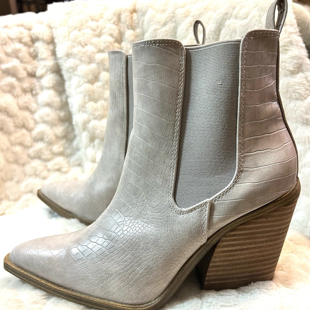 Barn Babe faux crocodile block chunky heel ankle boots women’s size 7.5 - Picture 7 of 12
